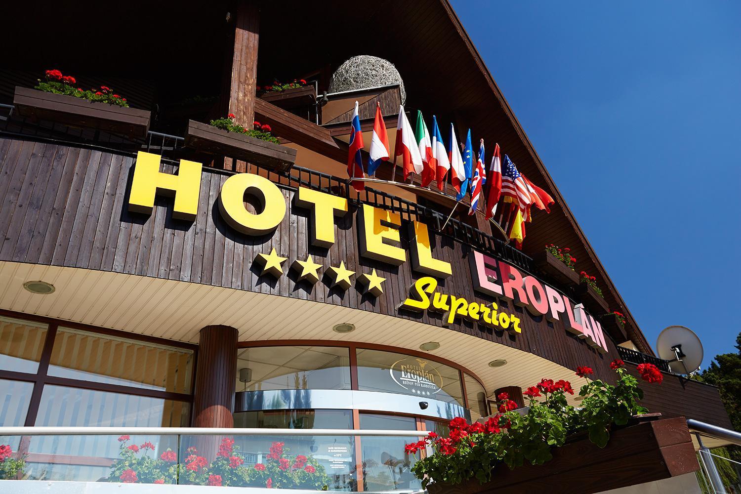 Hotel Eroplan Rožnov pod Radhoštěm Dış mekan fotoğraf