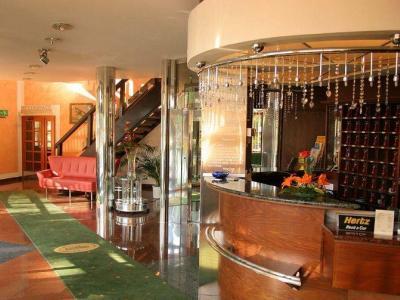 Hotel Eroplan Rožnov pod Radhoštěm Dış mekan fotoğraf