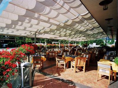 Hotel Eroplan Rožnov pod Radhoštěm Dış mekan fotoğraf